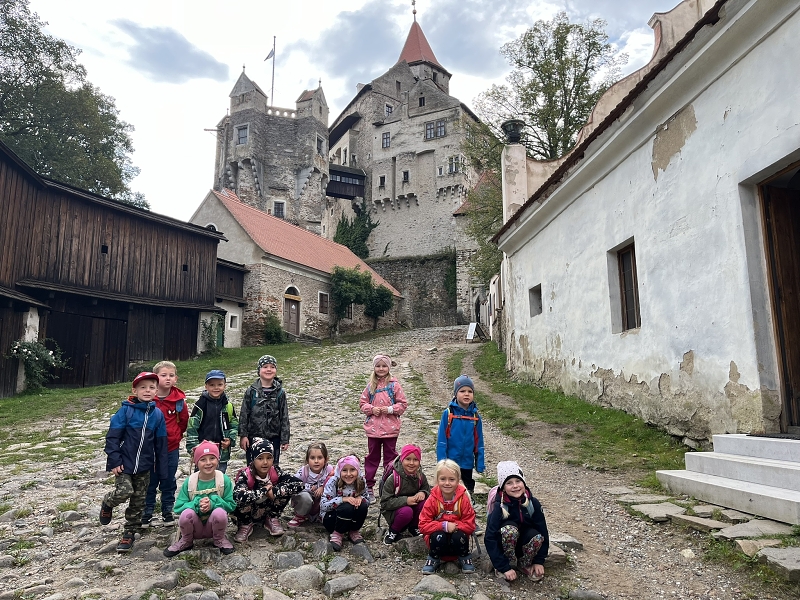 Berušky a Zajíčci - výlet na Pernštejn