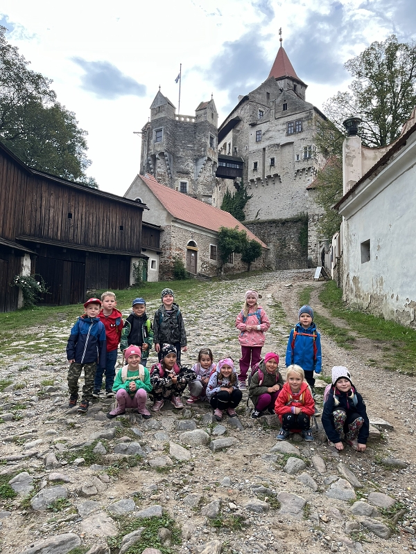 Berušky a Zajíčci - výlet na Pernštejn