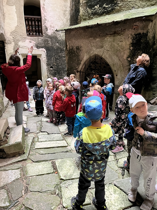 Berušky a Zajíčci - výlet na Pernštejn