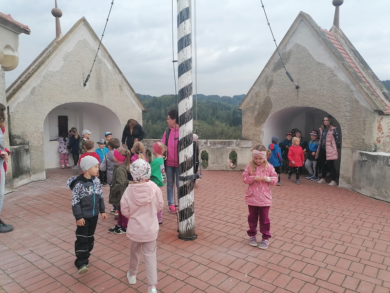 Berušky a Zajíčci - výlet na Pernštejn