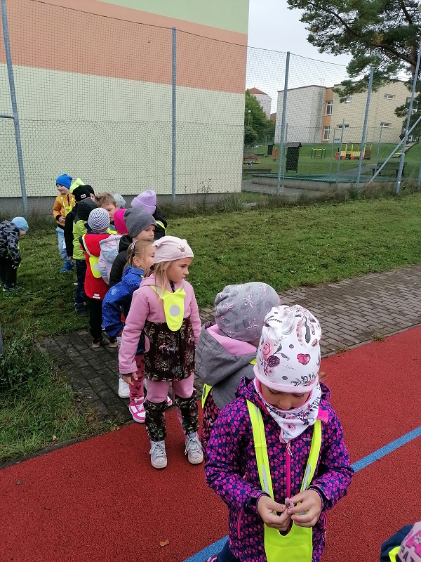 Berušky na atletickém stadionu
