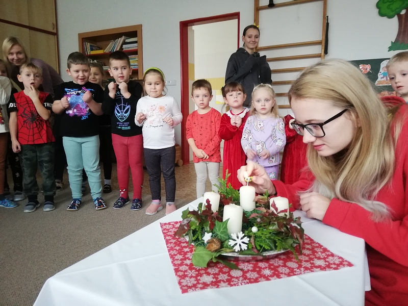 Advent přichází