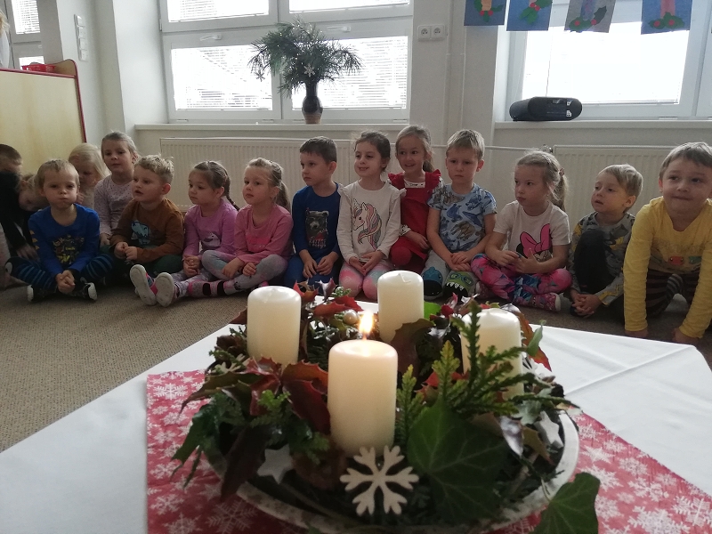 Advent přichází