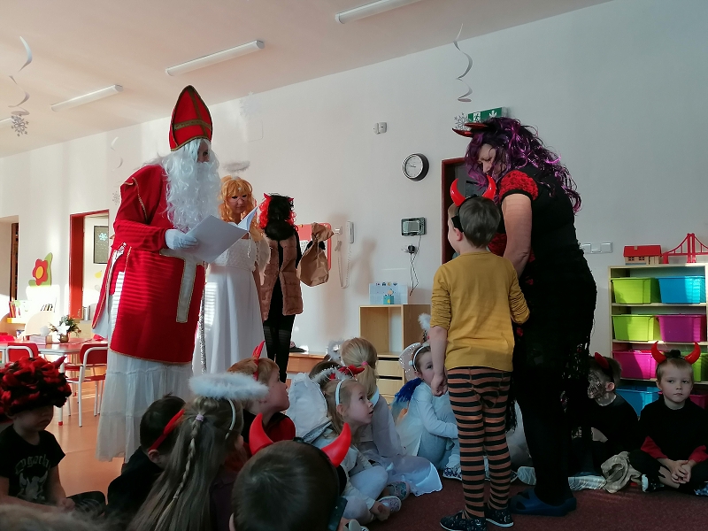 Mikuláš ve školce