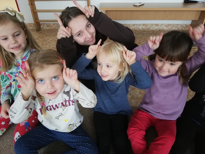 Třetí svíce na adventním věnci