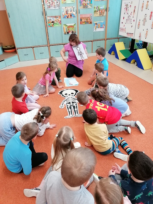 Berušky se učí o lidském těle