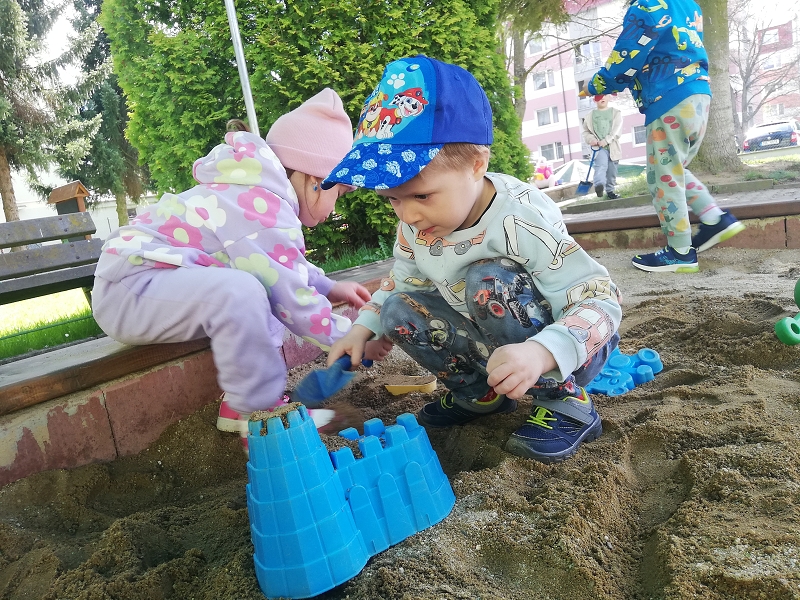 Myšky poprvé na písku