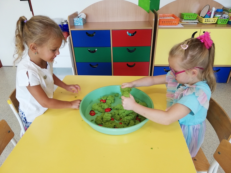 První dny ve školce