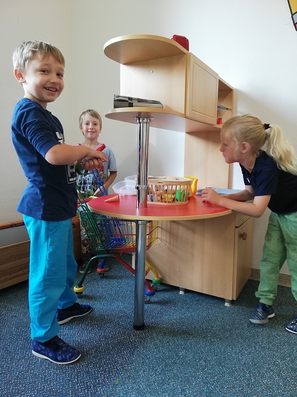 První dny ve školce