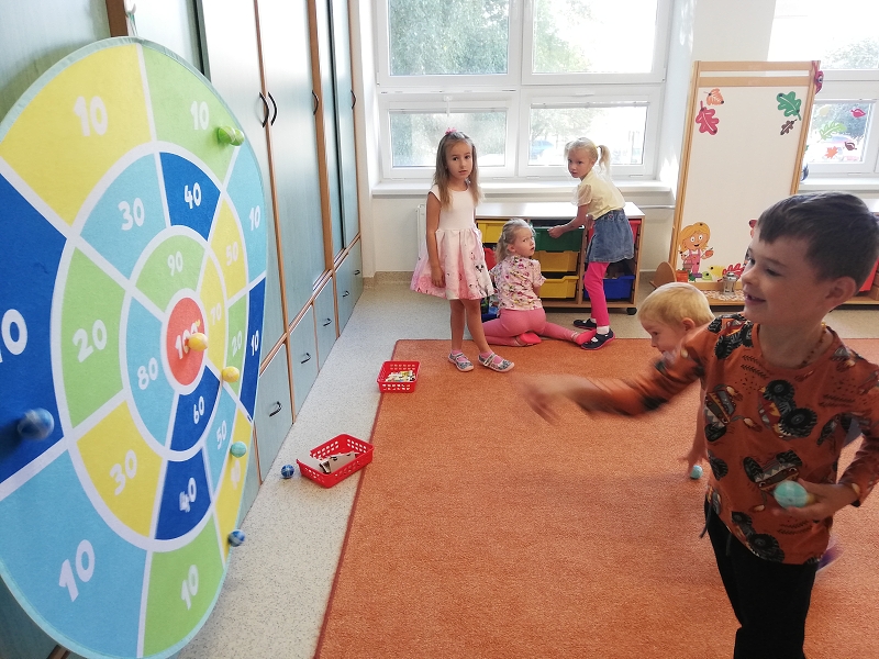 První dny ve školce