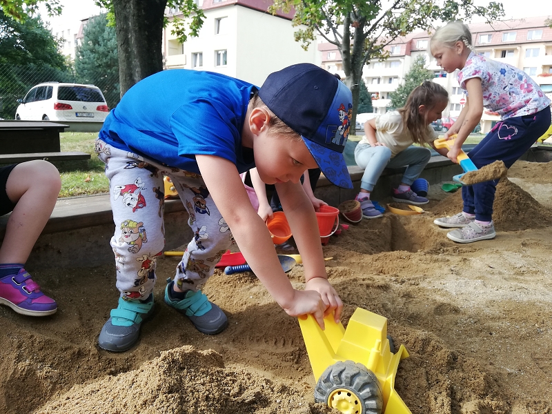 První dny ve školce