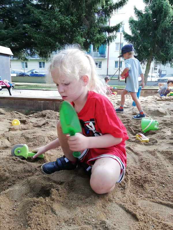 První dny ve školce