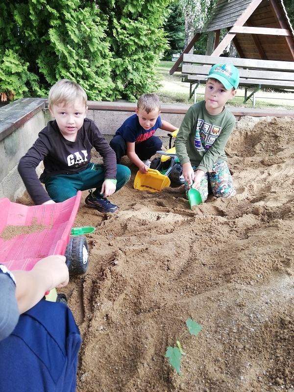 První dny ve školce