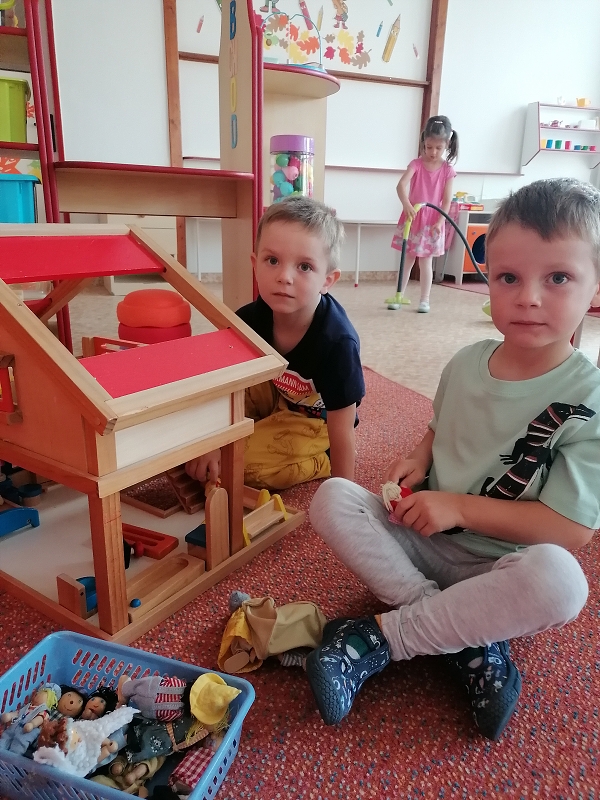 První dny ve školce