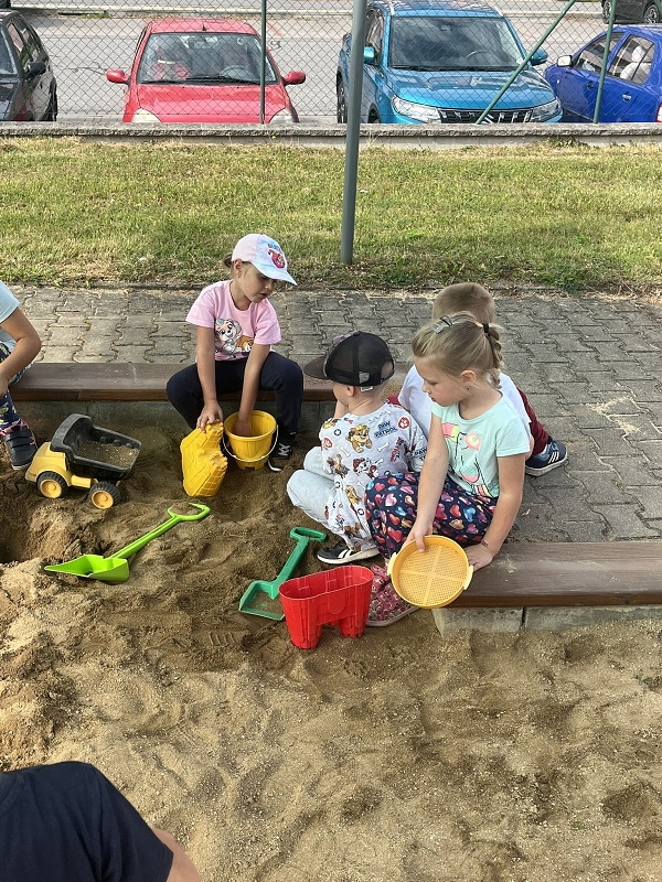 První dny ve školce