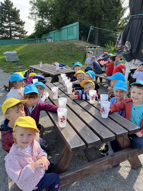 Sportujeme na fotbalovém hřišti