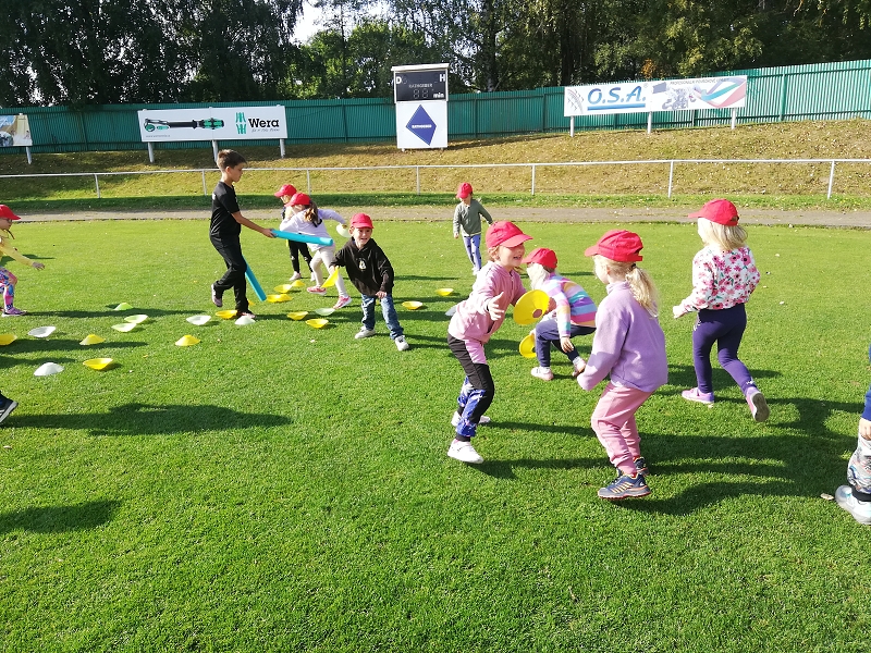 Sportujeme na fotbalovém hřišti