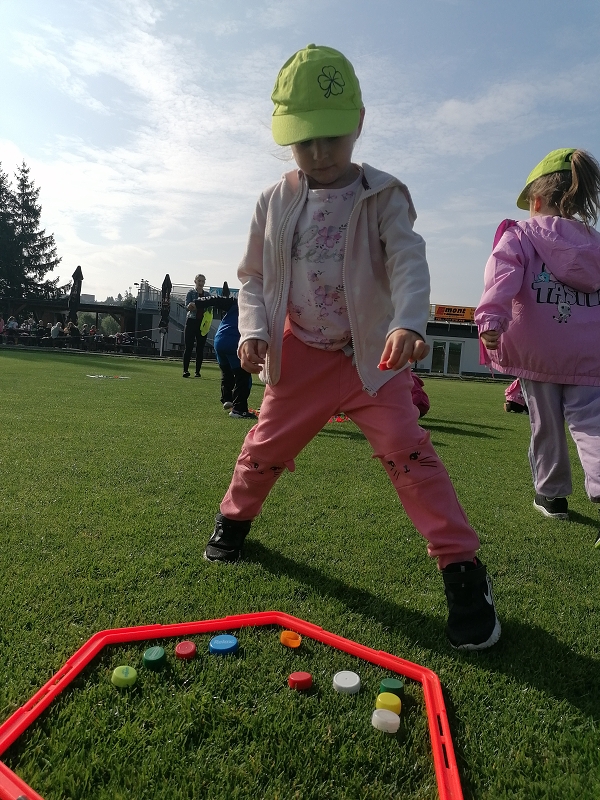 Sportujeme na fotbalovém hřišti