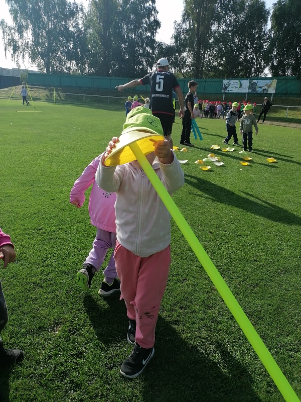 Sportujeme na fotbalovém hřišti