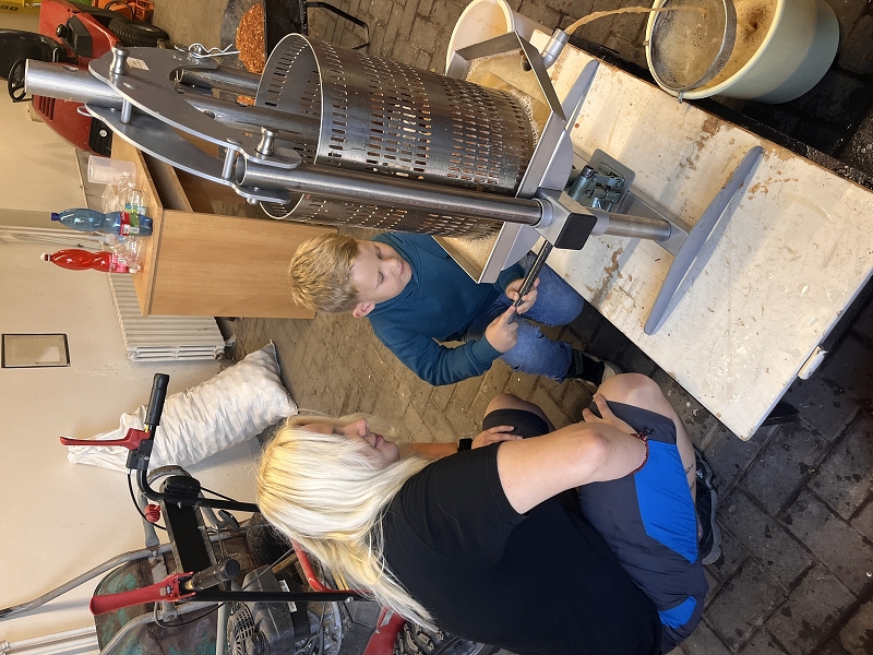 Moštování s předškoláky