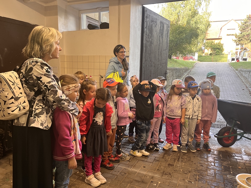 Moštování s předškoláky