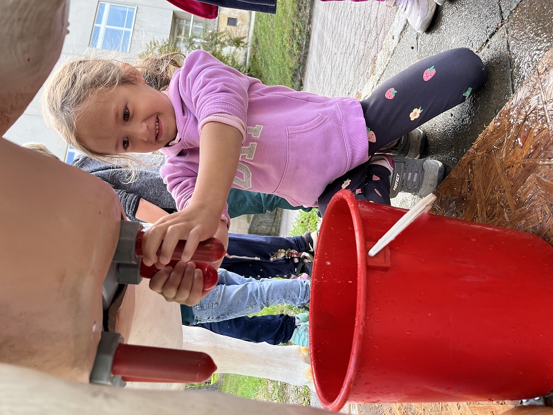 Moštování s předškoláky