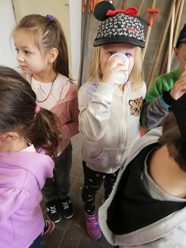 Moštování s předškoláky