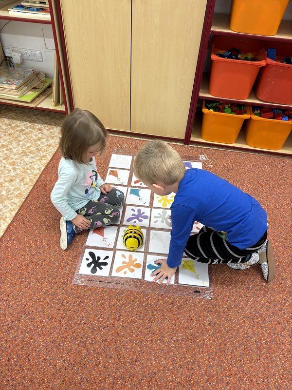 Koťátka - Vyletěl si pyšný drak