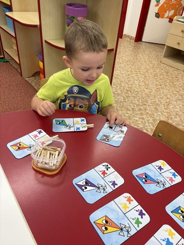 Koťátka - Vyletěl si pyšný drak