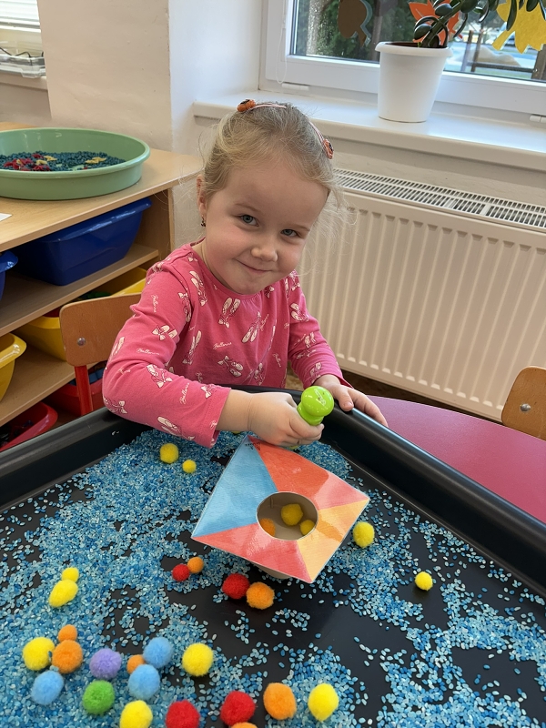 Koťátka - Vyletěl si pyšný drak