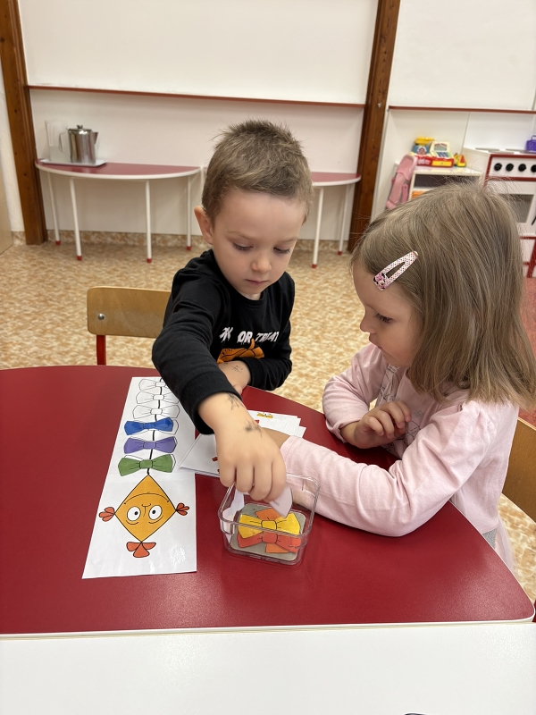 Koťátka - Vyletěl si pyšný drak