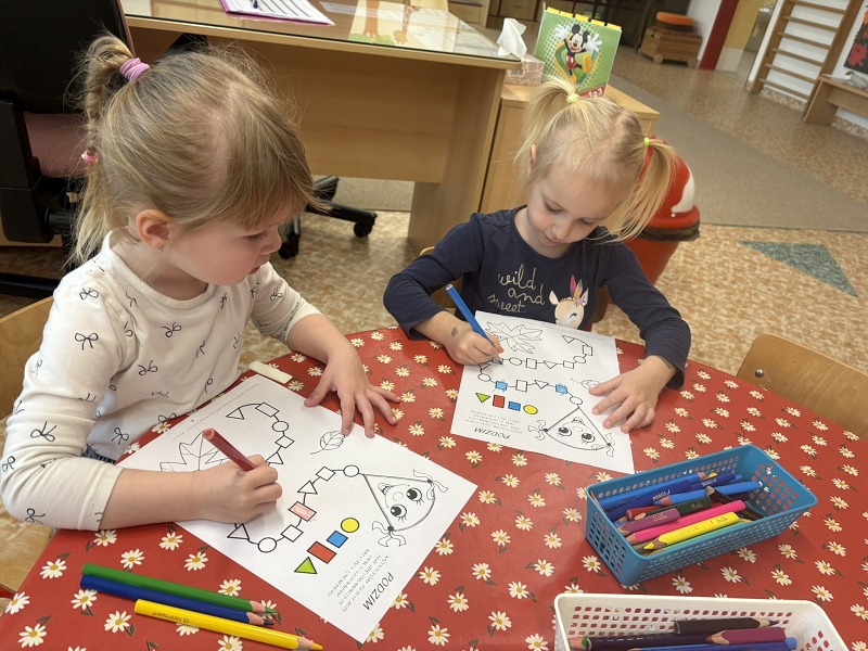 Koťátka - Vyletěl si pyšný drak