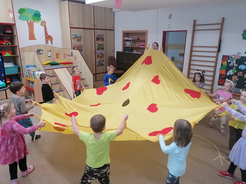 Koťátka - Vyletěl si pyšný drak