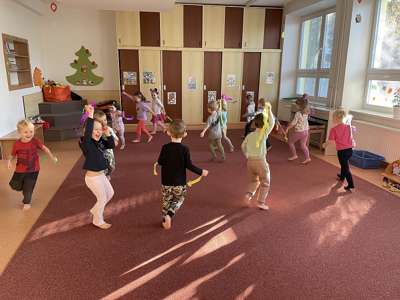 Myšky - Vyletěl si pyšný drak