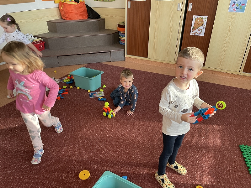 Myšky - Vyletěl si pyšný drak