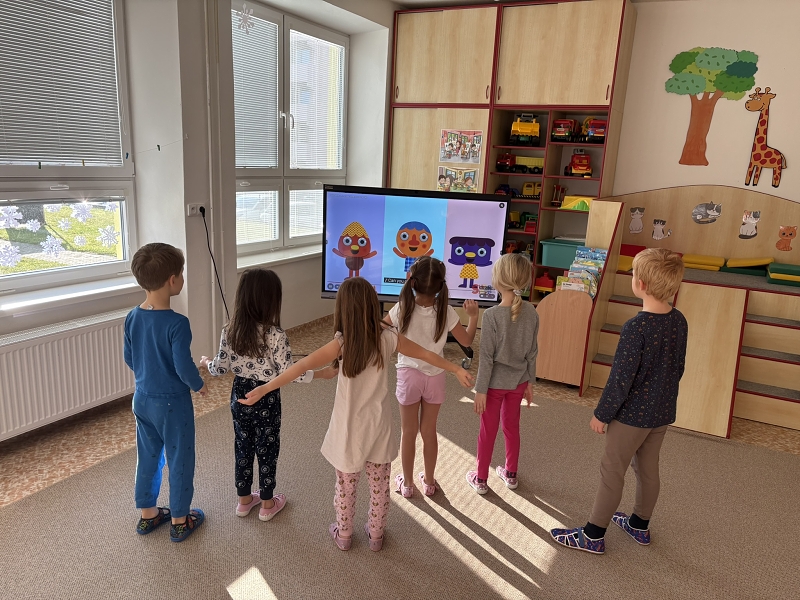 Kroužek HRAVÁ ANGLIČTINA