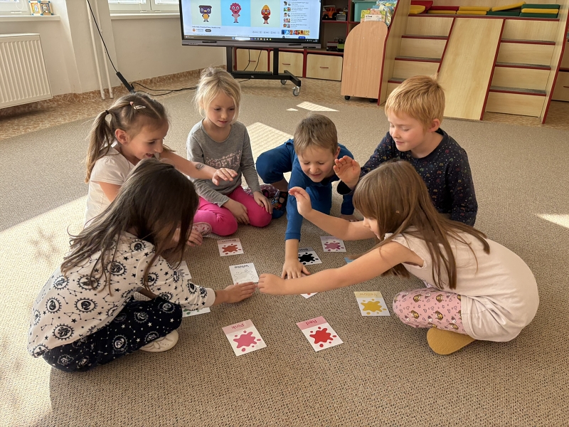 Kroužek HRAVÁ ANGLIČTINA