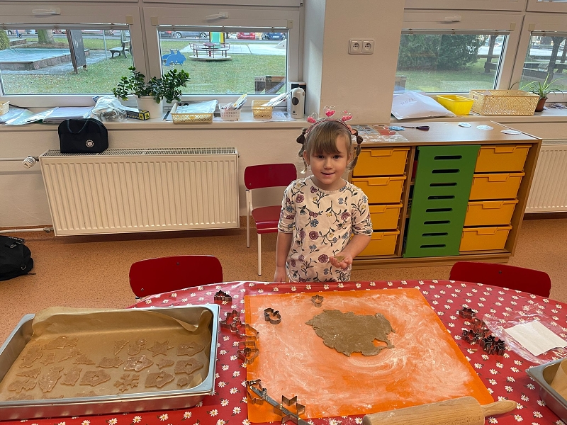 Myšky pečou perníčky