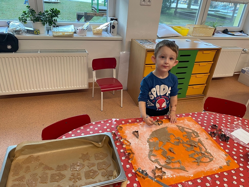 Myšky pečou perníčky