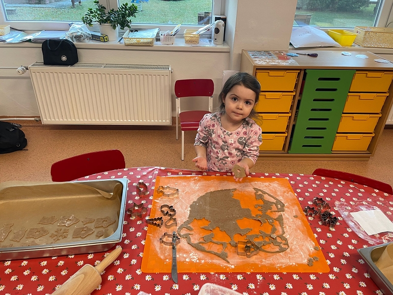 Myšky pečou perníčky