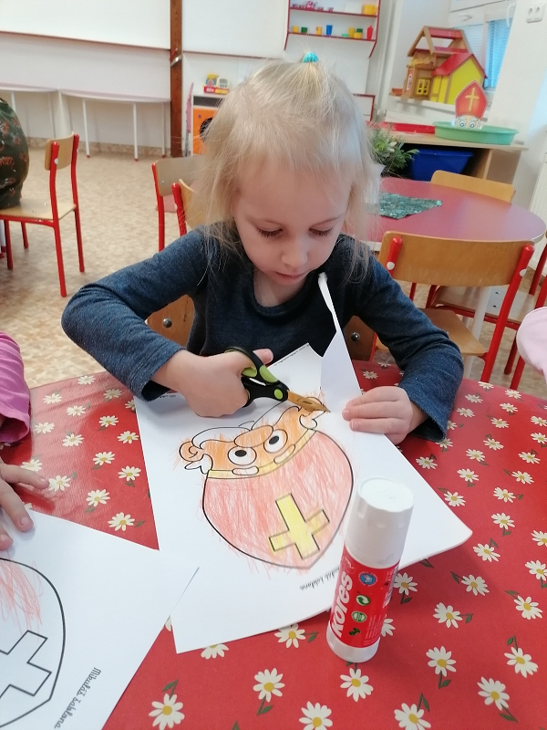 Koťátka čekají na Mikuláše