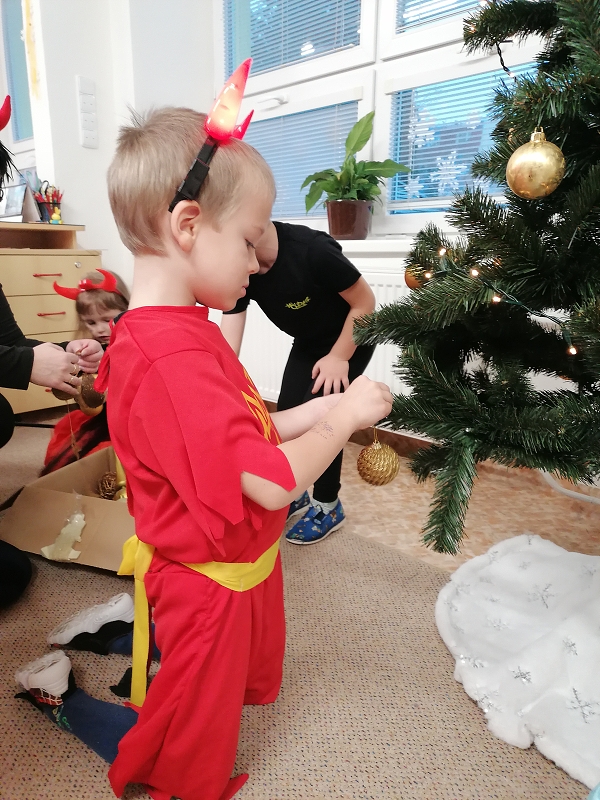 Koťátka čekají na Mikuláše