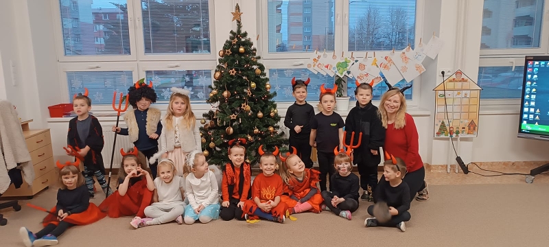 Koťátka čekají na Mikuláše