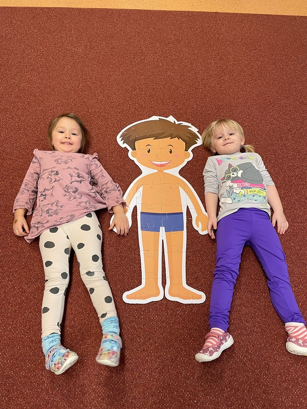 Myšky se učí o těle