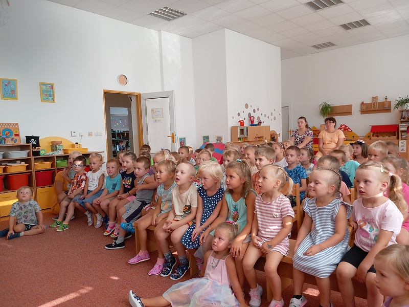 MŠ Korálky - Maňáskové divadélko