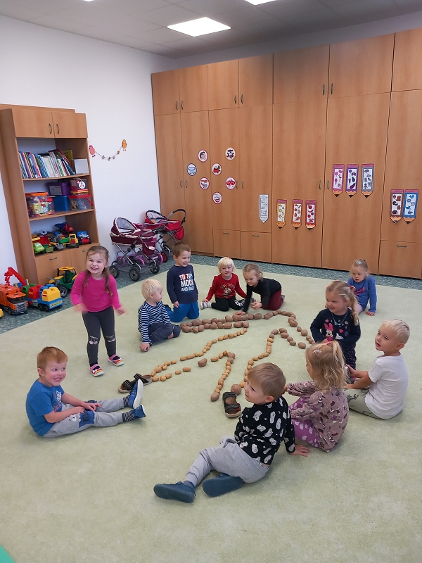 Zeleňásci - sklízíme úrodu z pole
