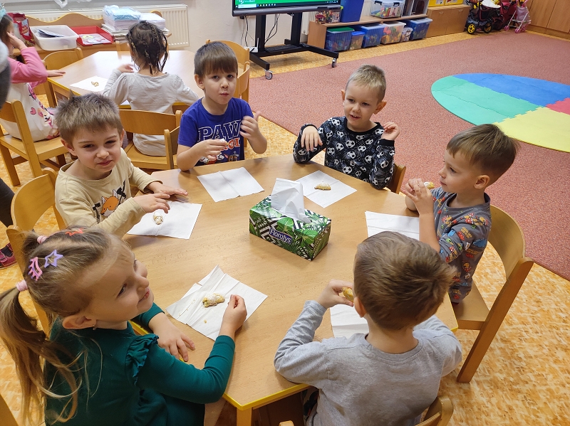 Hrajeme si v listopadu - Třída Žluťásek