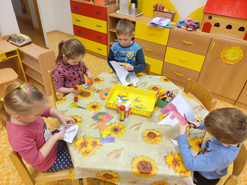 Jaro a barevný týden ve třídě Žluťásků