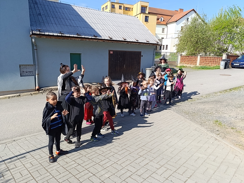 Čarodějnický rej- Modrásci