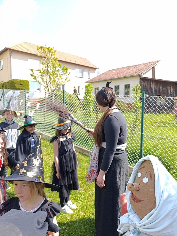 Čarodějnický rej- Modrásci